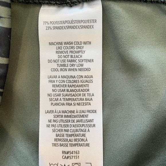 Calvin Klein Performance Stretch Leggings - Picture 6 of 6